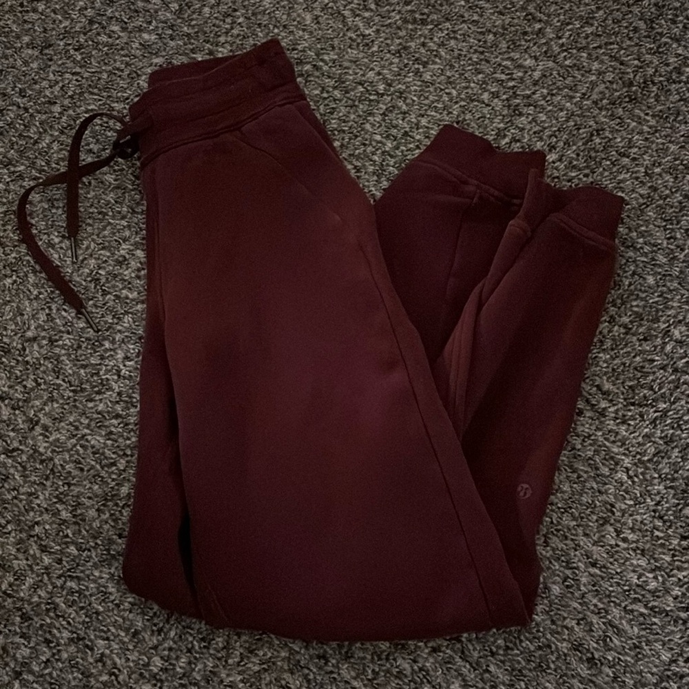 Lululemon joggers